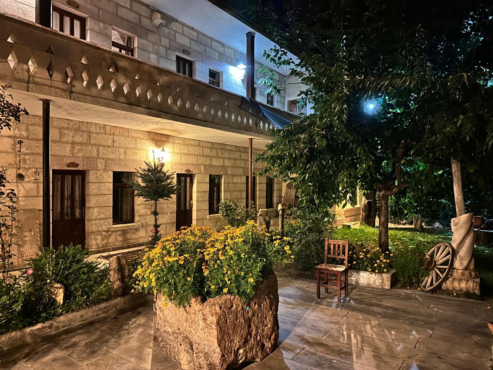 Anatolia Raymonde Cave House Hotel Üçhisar Buitenkant foto