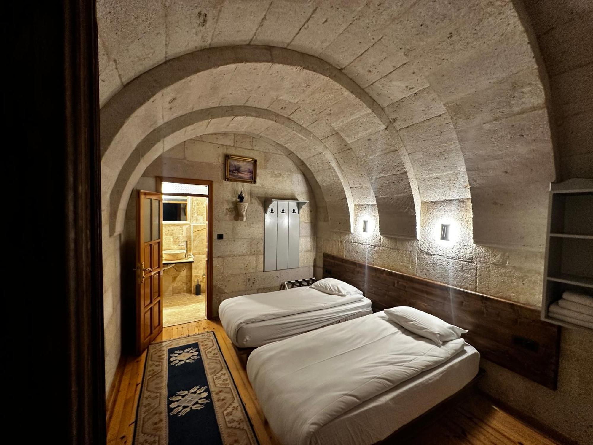 Anatolia Raymonde Cave House Hotel Üçhisar Buitenkant foto